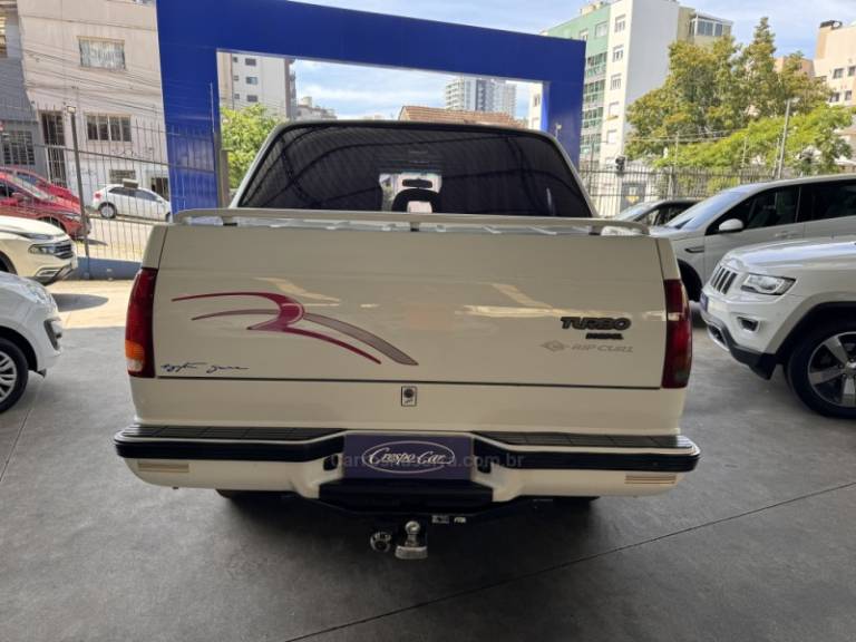 CHEVROLET - SILVERADO - 1997/1997 - Branca - R$ 85.000,00