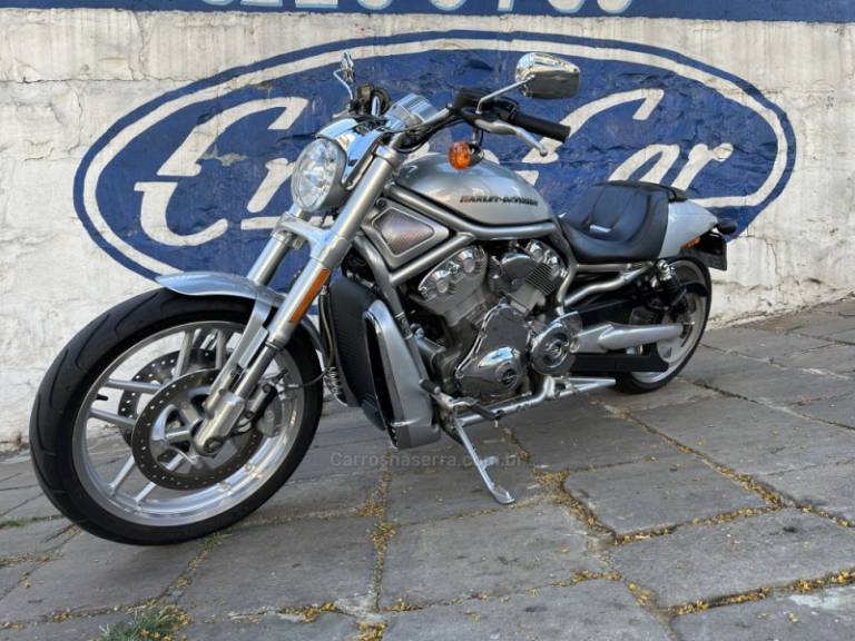 HARLEY-DAVIDSON - V-ROD 10TH - 2012/2012 - Prata - R$ 49.900,00