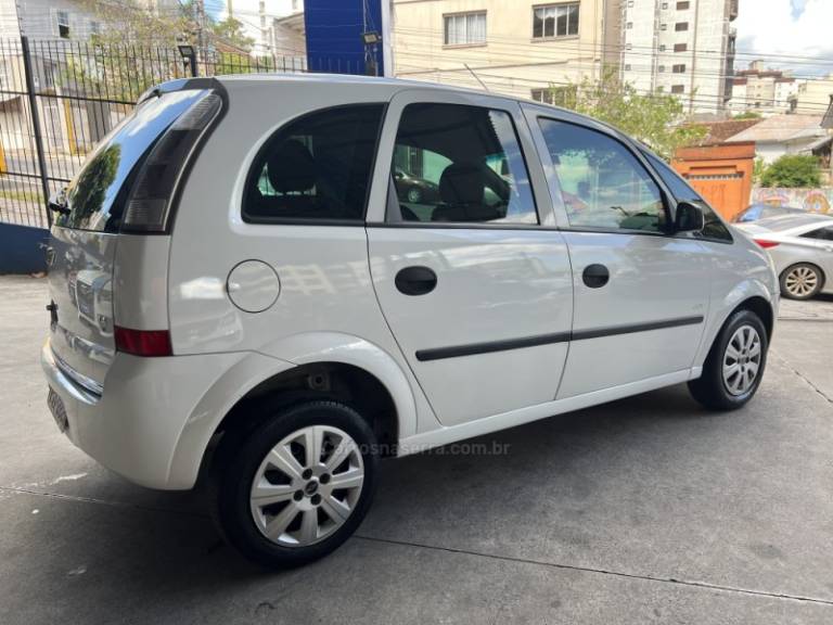 CHEVROLET - MERIVA - 2012/2012 - Branca - R$ 29.000,00